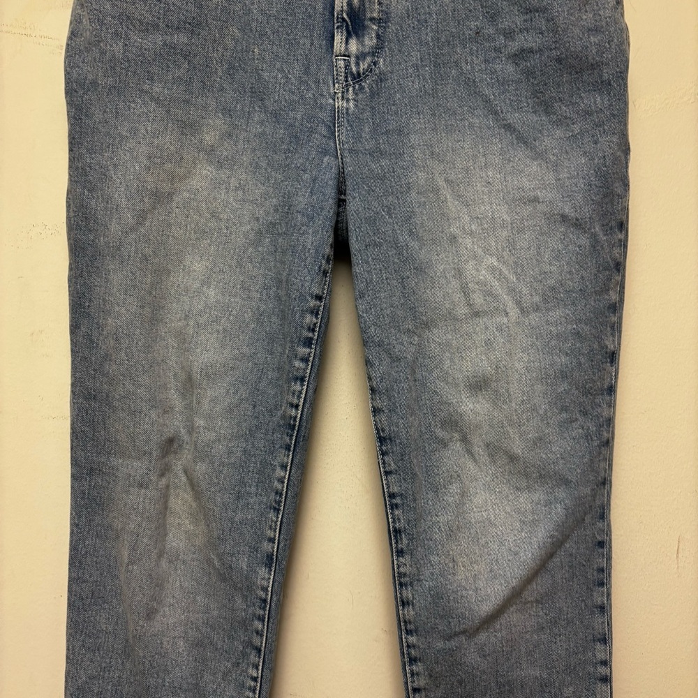 Good American Mid Rise Weekender Jeans - Picture 7 of 12
